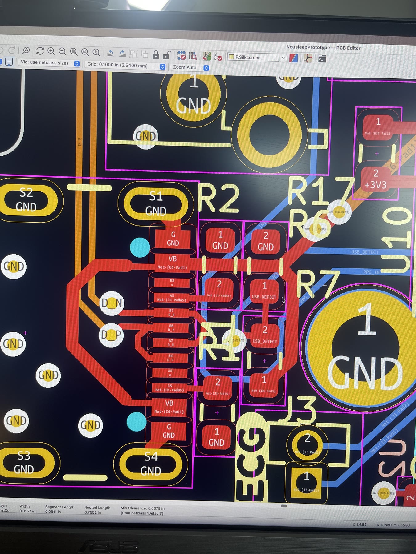 Close view of USB interface routing in a KiCad PCB layout